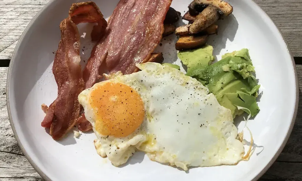 keto dieta ranajky